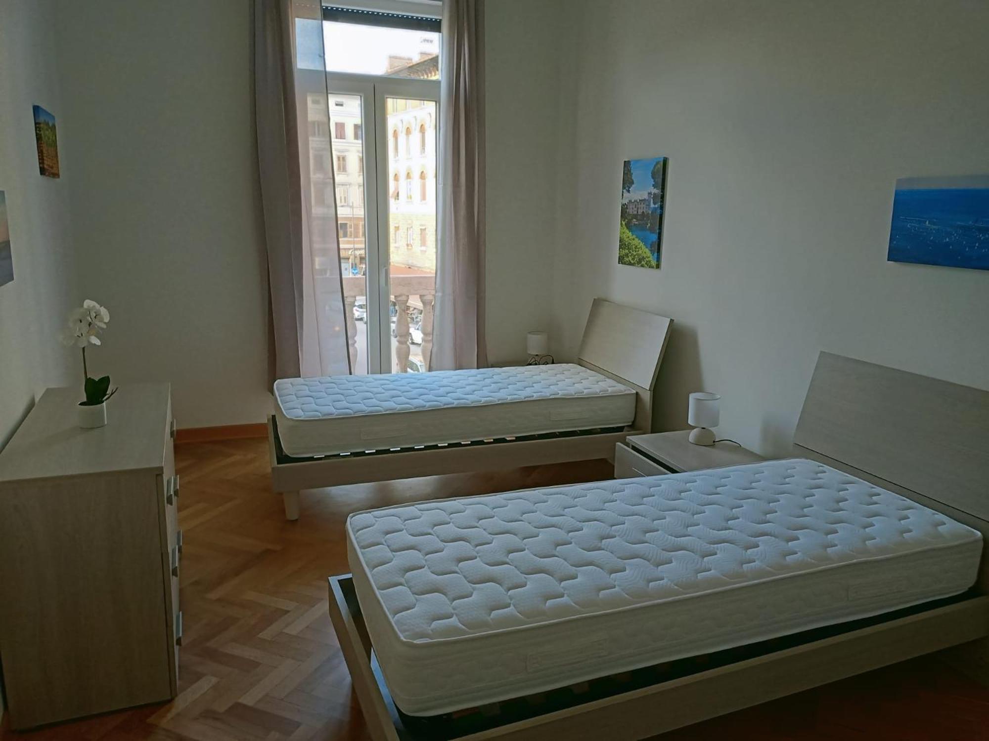 Apartamento Casa Perugino Trieste Exterior foto
